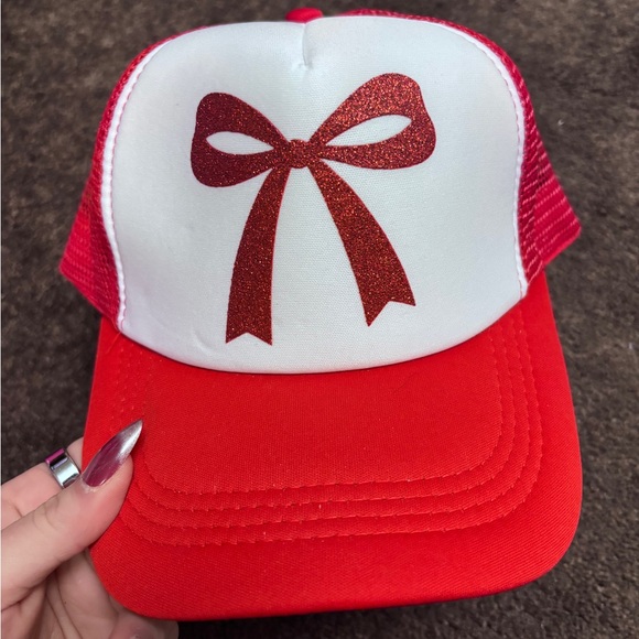 Accessories - Red and White Cap with glittery Bow Design nwot adjustable SnapBack